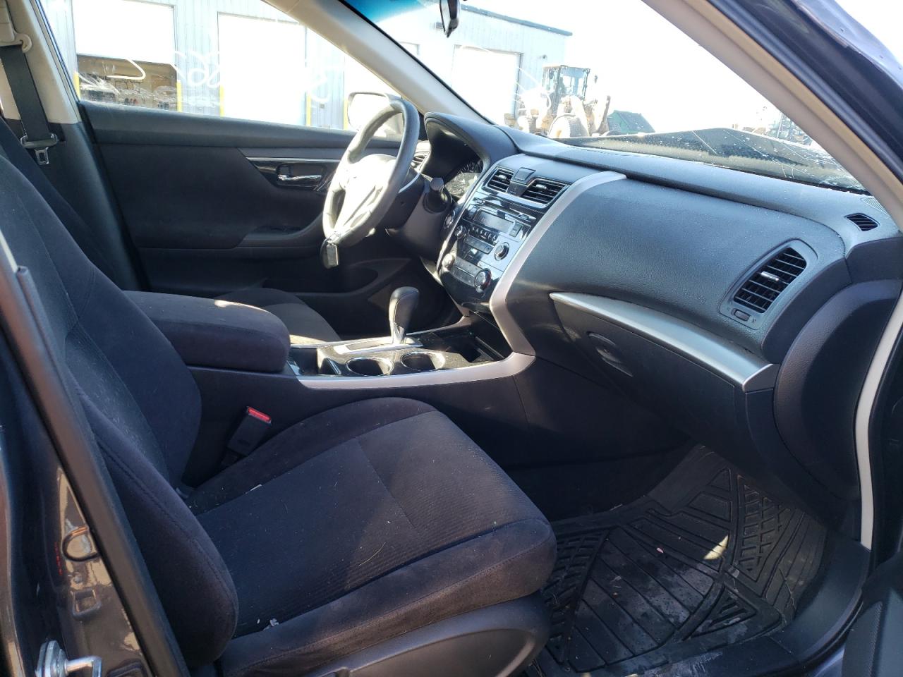 Photo 5 from auction – 2013 NISSAN ALTIMA 2.5 with VIN 1N4AL3AP0DN578977