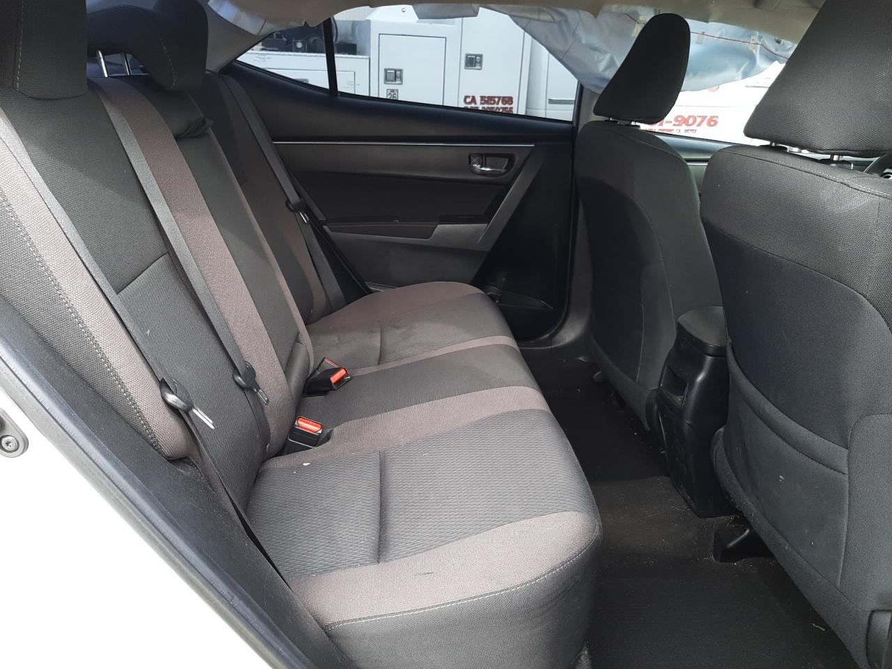 Photo 6 from auction – 2018 TOYOTA COROLLA L with VIN 2T1BURHE0JC030088