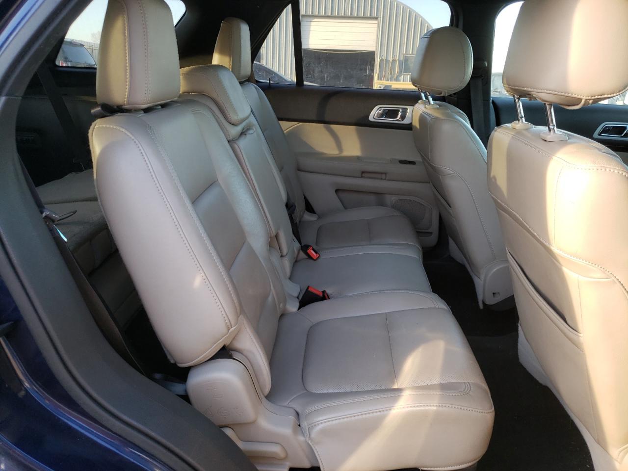 Foto 6 de la subasta – 2011 FORD EXPLORER L con VIN 1FMHK8F88BGA65175