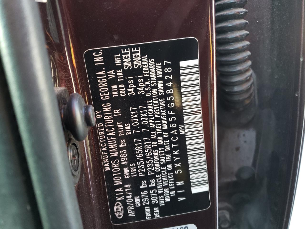Photo 10 from auction – 2015 KIA SORENTO LX with VIN 5XYKTCA65FG584287