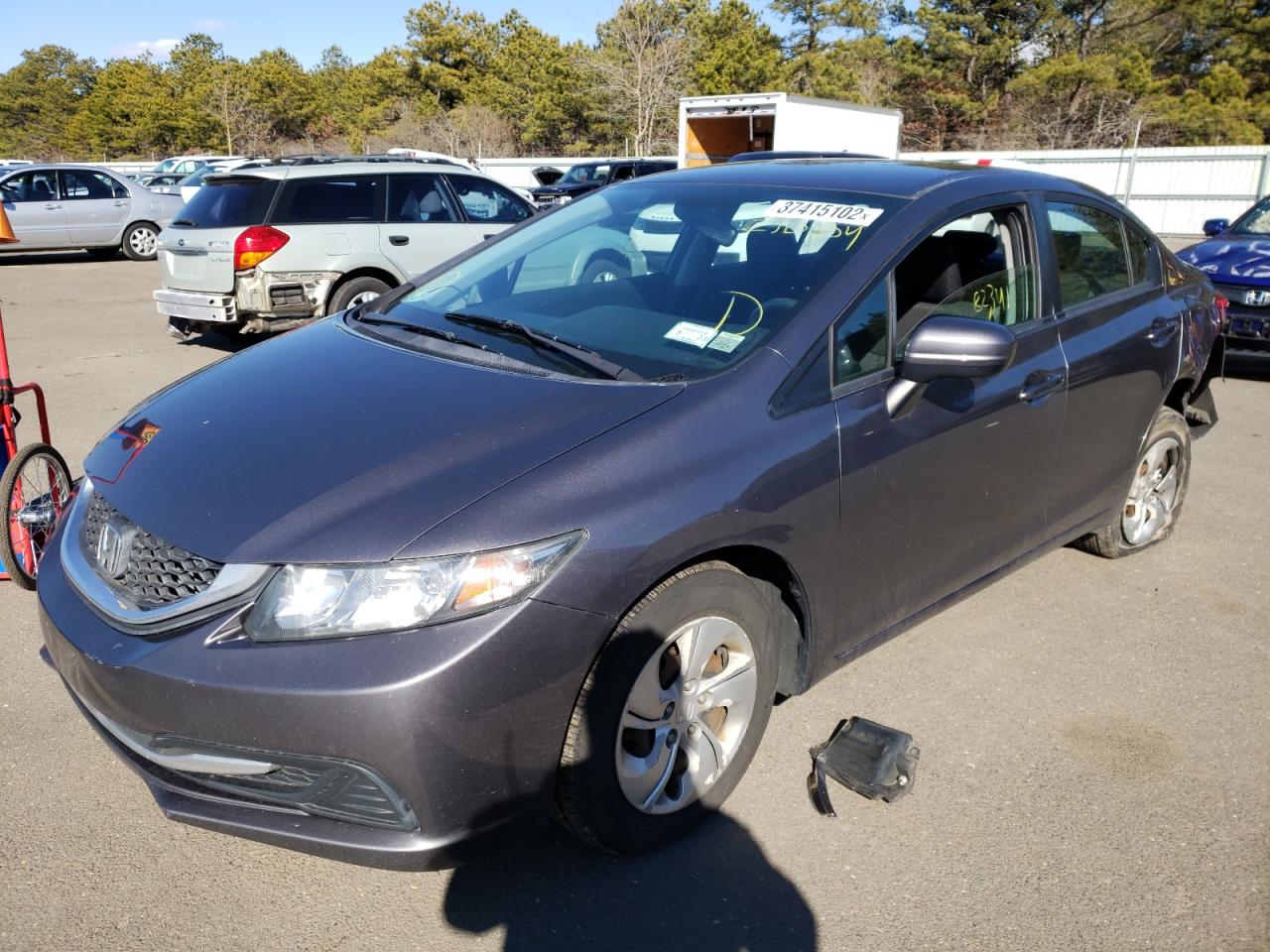 Photo 2 from auction – 2014 HONDA CIVIC LX with VIN 19XFB2F53EE210304
