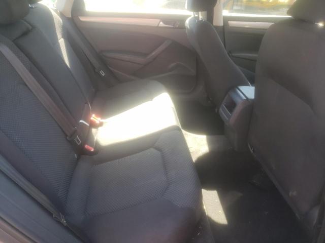Photo 6 from auction – 2015 VOLKSWAGEN PASSAT S with VIN 1VWAS7A36FC071840