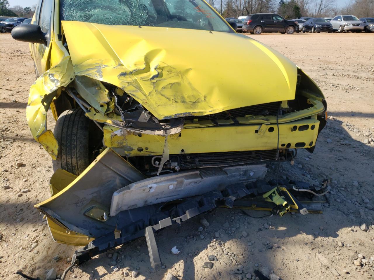 Photo 9 from auction – 2001 FORD FOCUS ZX3 with VIN 3FAFP31301R248434