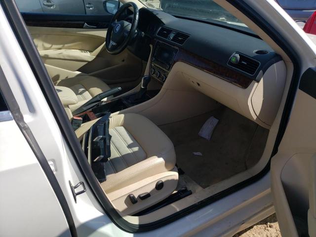 Photo 5 from auction – 2012 VOLKSWAGEN PASSAT SEL with VIN 1VWCH7A38CC059854