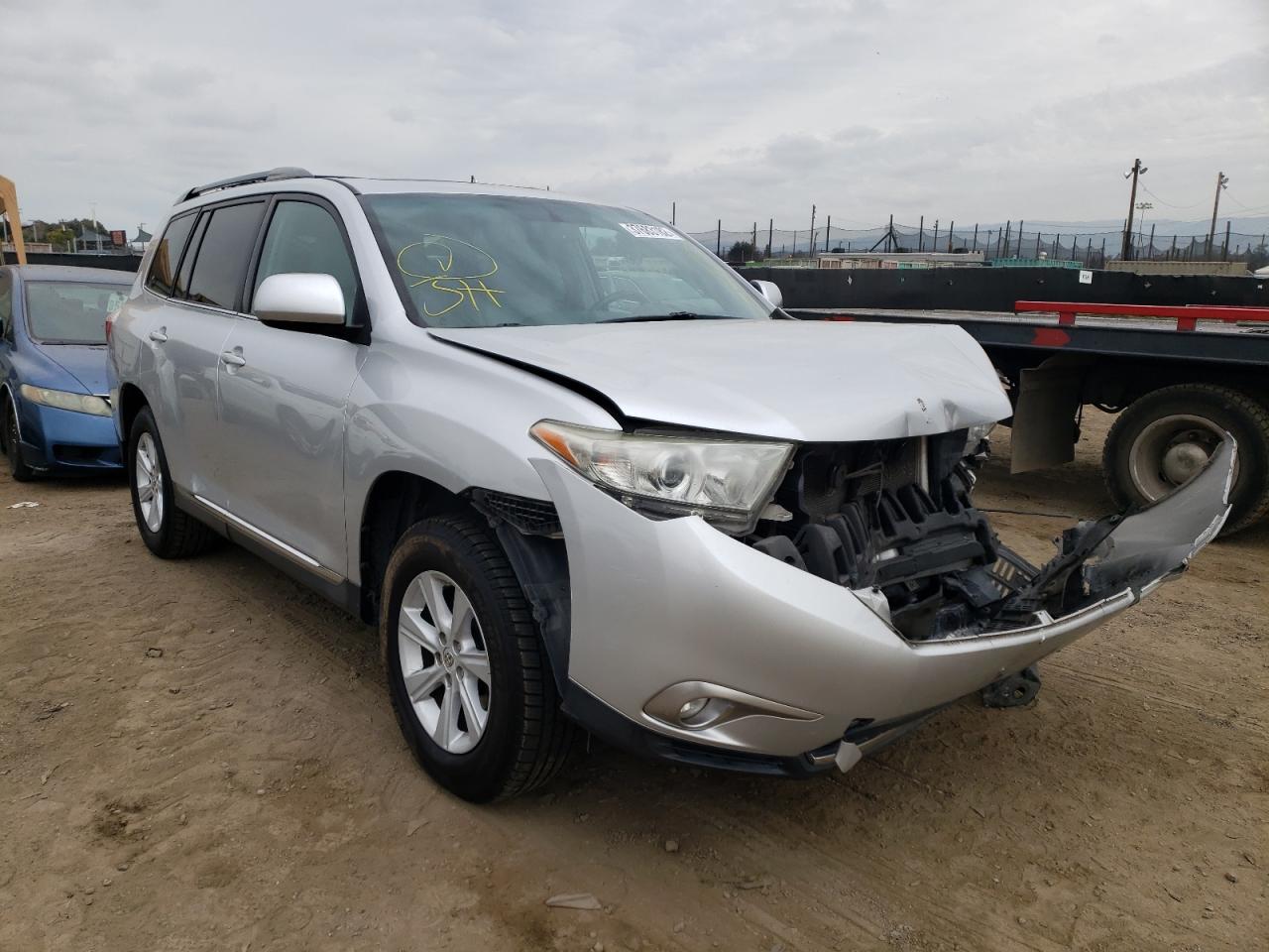 TOYOTA HIGHLANDER 2012 with VIN 5TDZK3EH9CS076366 - Photo from auction