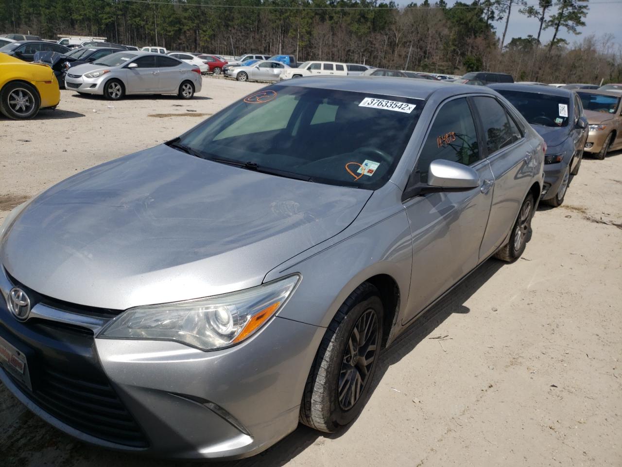 Photo 2 from auction – 2016 TOYOTA CAMRY LE with VIN 4T4BF1FK3GR534233