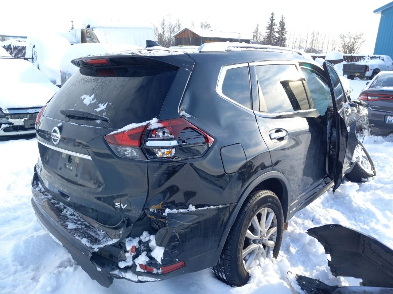 Photo 4 from auction – 2018 NISSAN ROGUE S with VIN KNMAT2MT8JP515848