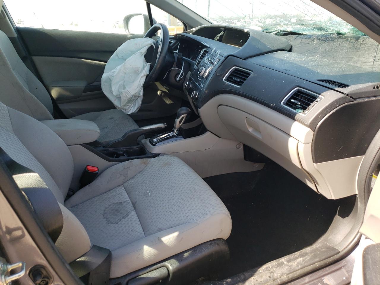 Photo 5 from auction – 2014 HONDA CIVIC LX with VIN 19XFB2F50EE019486