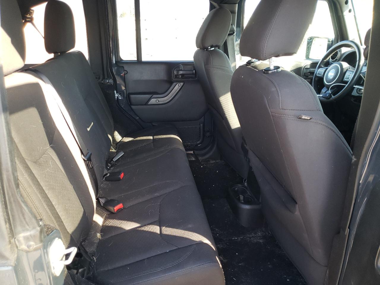 Photo 6 from auction – 2017 JEEP WRANGLER U with VIN 1C4HJWDG8HL753795
