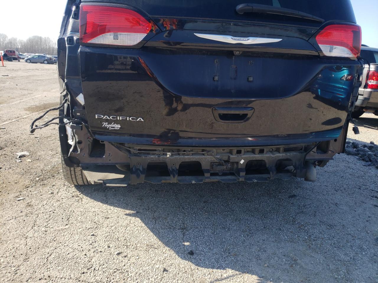 Photo 9 from auction – 2017 CHRYSLER PACIFICA T with VIN 2C4RC1BG7HR823637