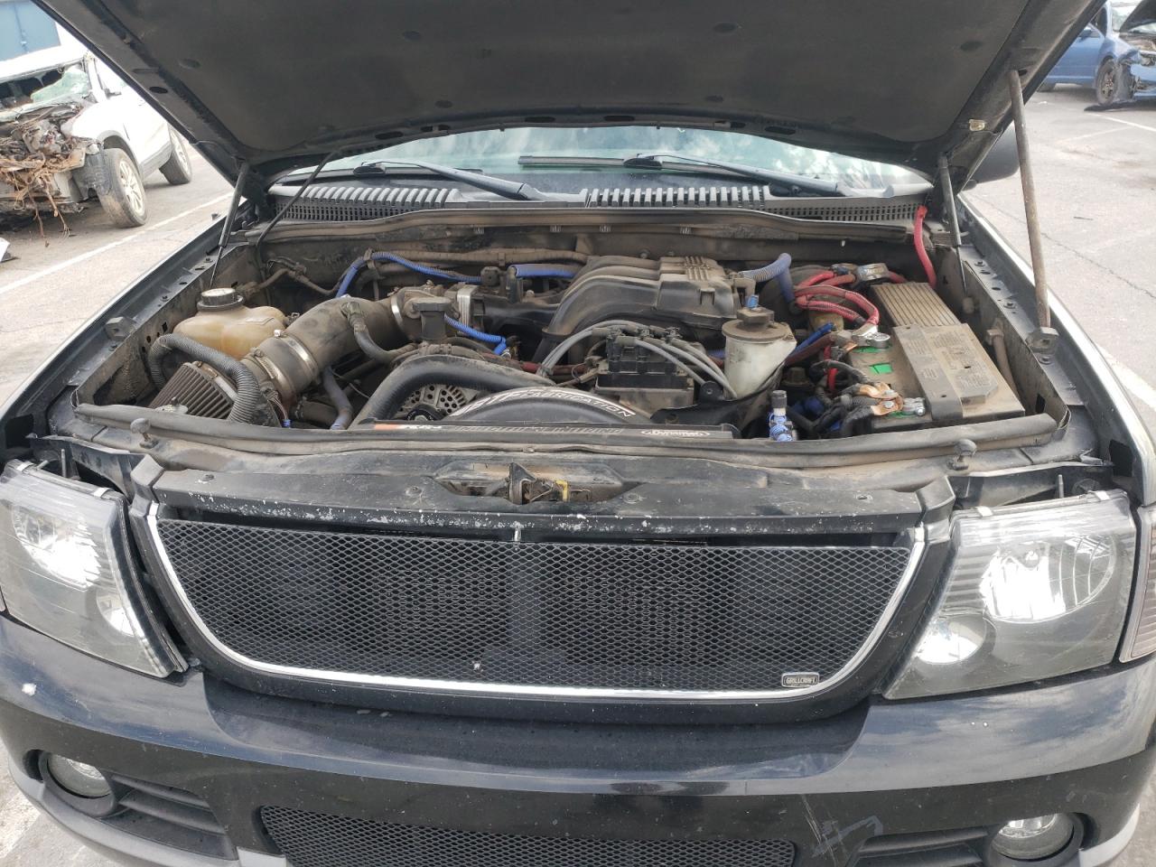 Photo 7 from auction – 2004 FORD EXPLORER X with VIN 1FMZU73E54ZB29652