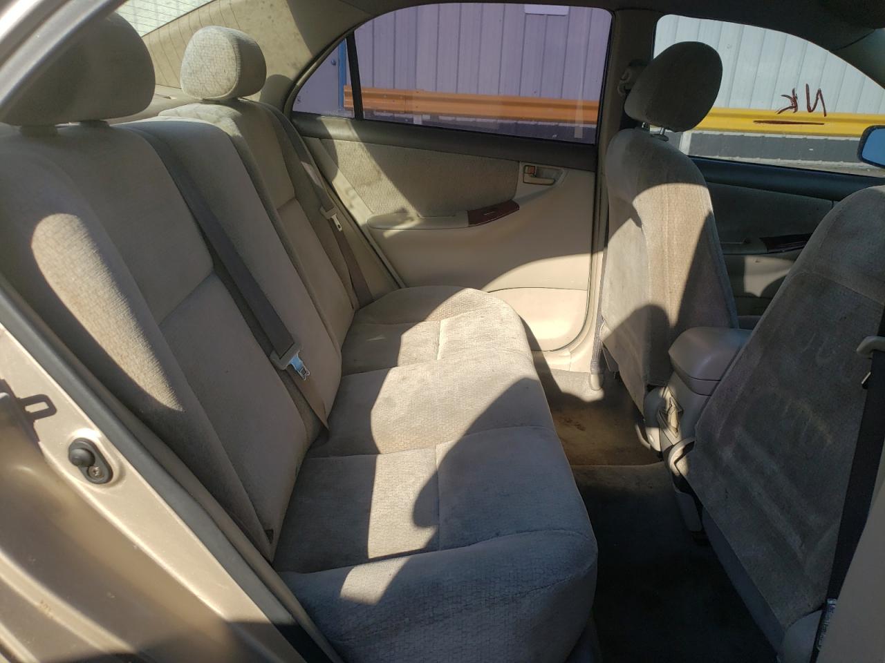 Photo 6 from auction – 2004 TOYOTA COROLLA CE with VIN 1NXBR32E94Z325698
