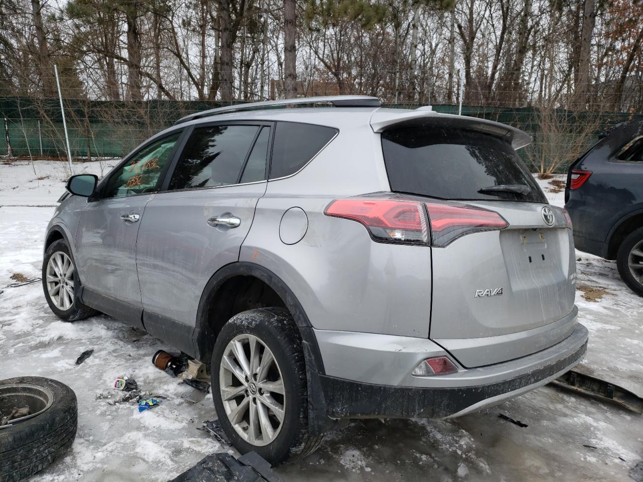 Photo 3 from auction – 2017 TOYOTA RAV4 LIMIT with VIN 2T3DFREV1HW687683