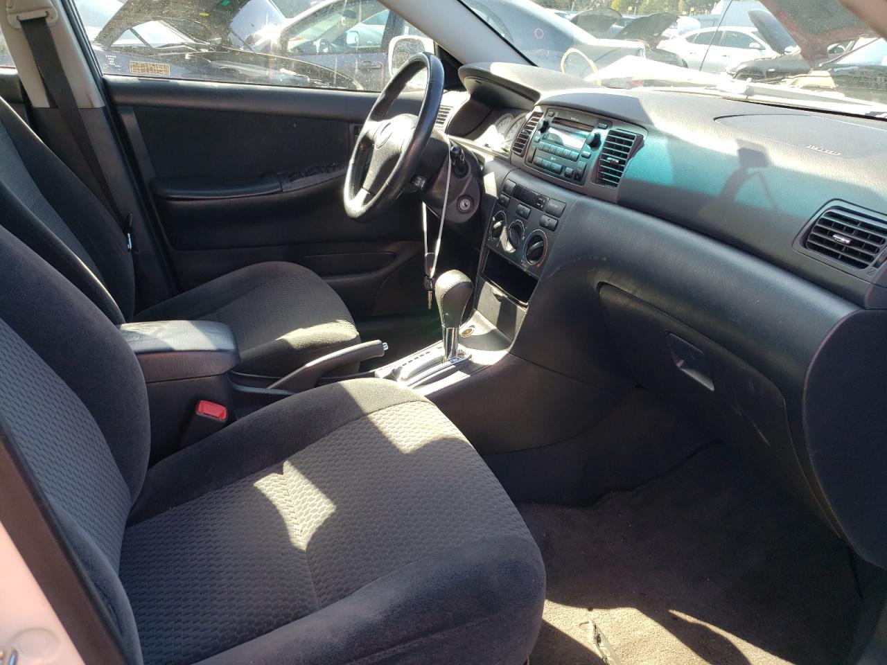 Photo 5 from auction – 2005 TOYOTA COROLLA CE with VIN 1NXBR32E35Z500304
