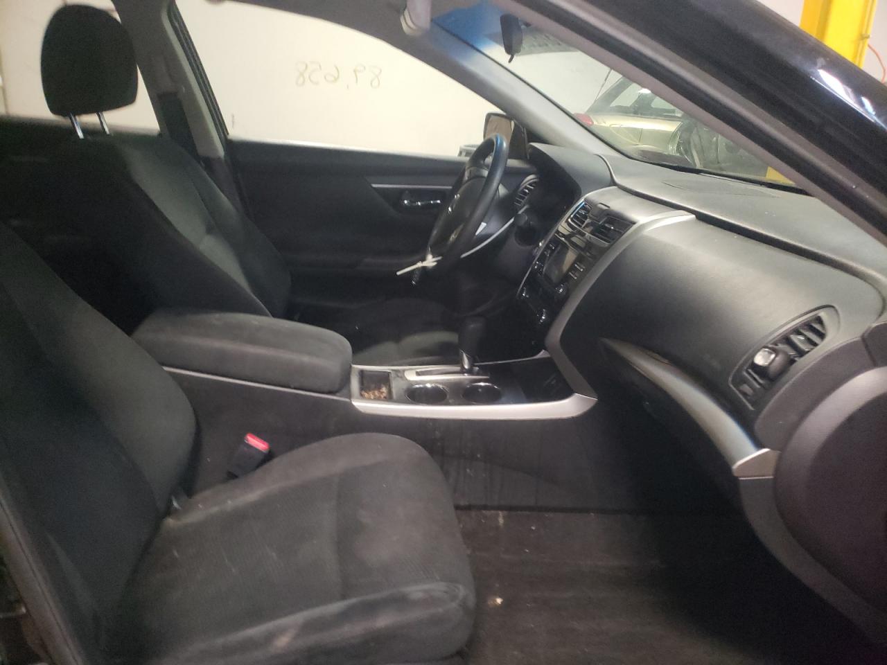 Photo 5 from auction – 2015 NISSAN ALTIMA 2.5 with VIN 1N4AL3AP2FN316686