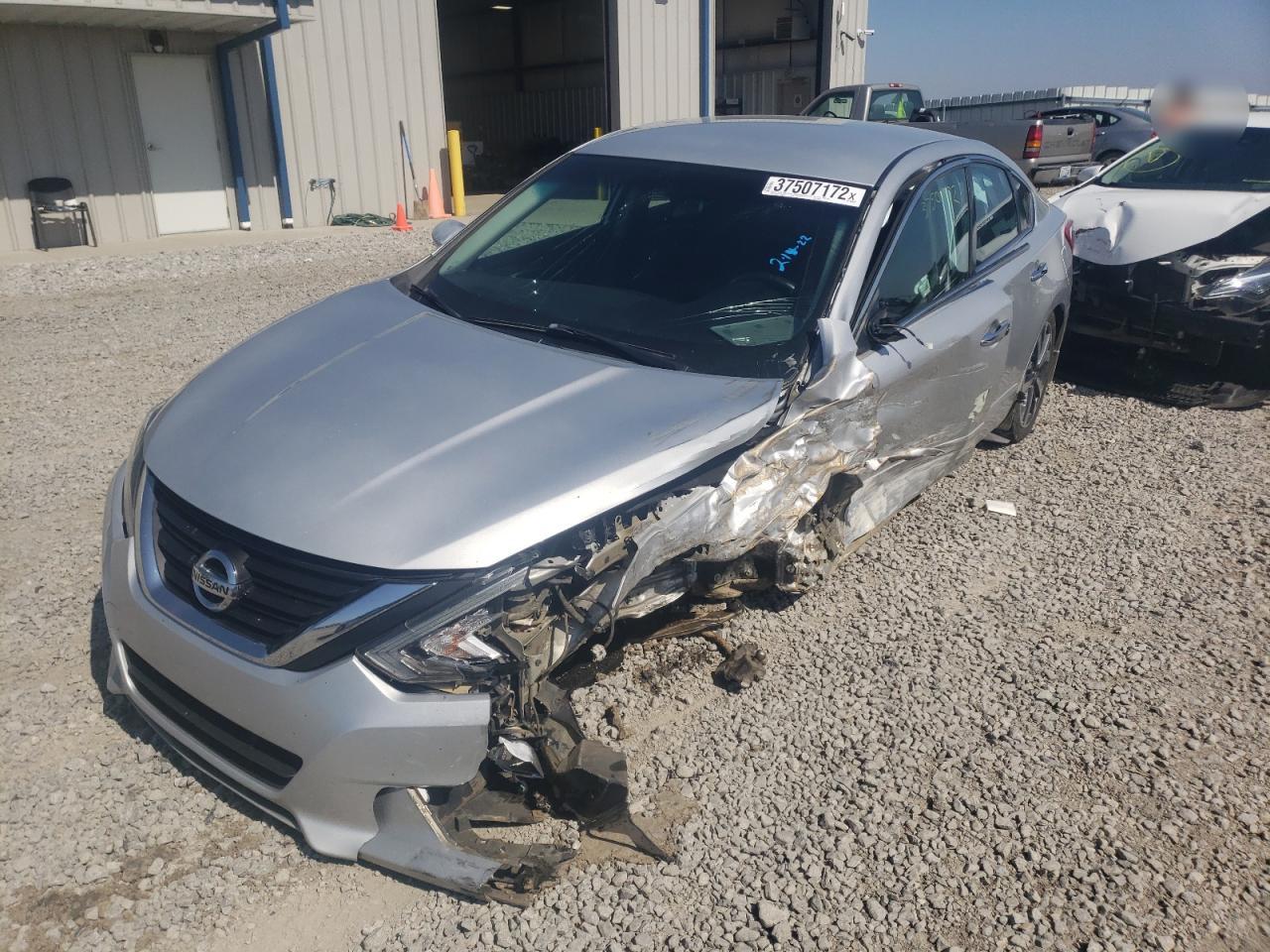 Photo 2 from auction – 2017 NISSAN ALTIMA 2.5 with VIN 1N4AL3AP1HC126506