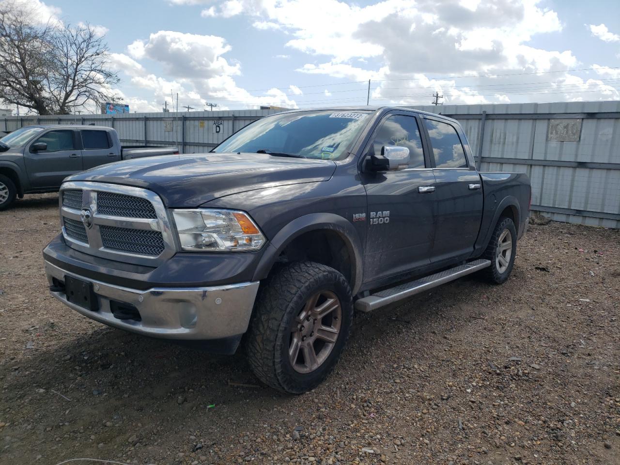 Photo 2 from auction – 2017 RAM 1500 SLT with VIN 1C6RR6LT2HS841525