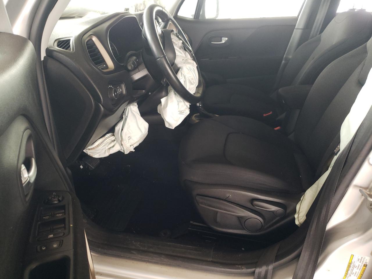 Photo 9 from auction – 2017 JEEP RENEGADE L with VIN ZACCJABB8HPE85198