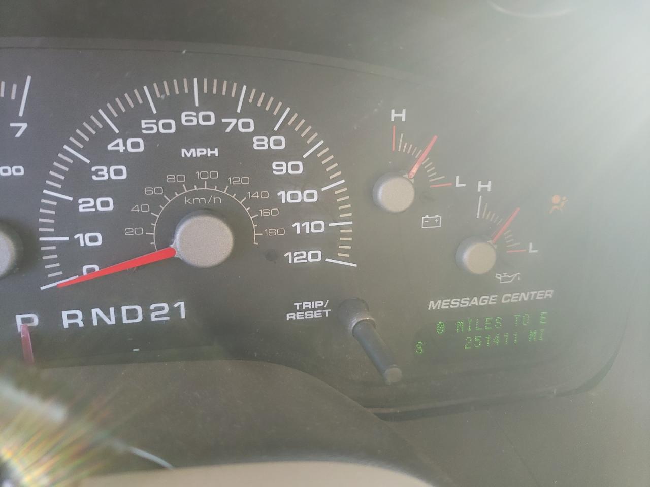 Photo 8 from auction – 2004 FORD EXPEDITION with VIN 1FMFU18L14LB03558