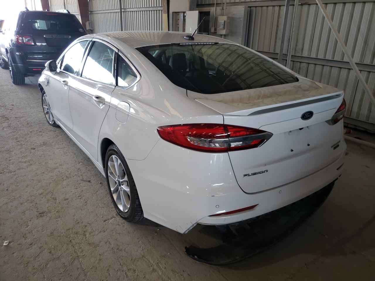 Photo 3 from auction – 2020 FORD FUSION TIT with VIN 3FA6P0SU1LR133365