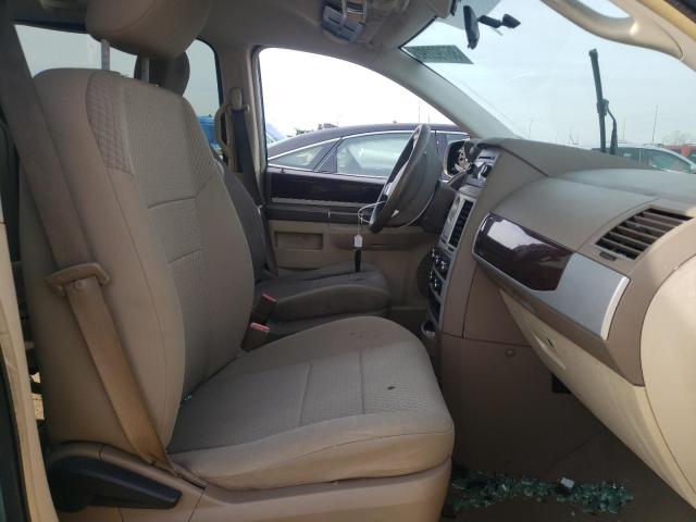 Photo 5 from auction – 2010 CHRYSLER TOWN & COU with VIN 2A4RR5D11AR249860