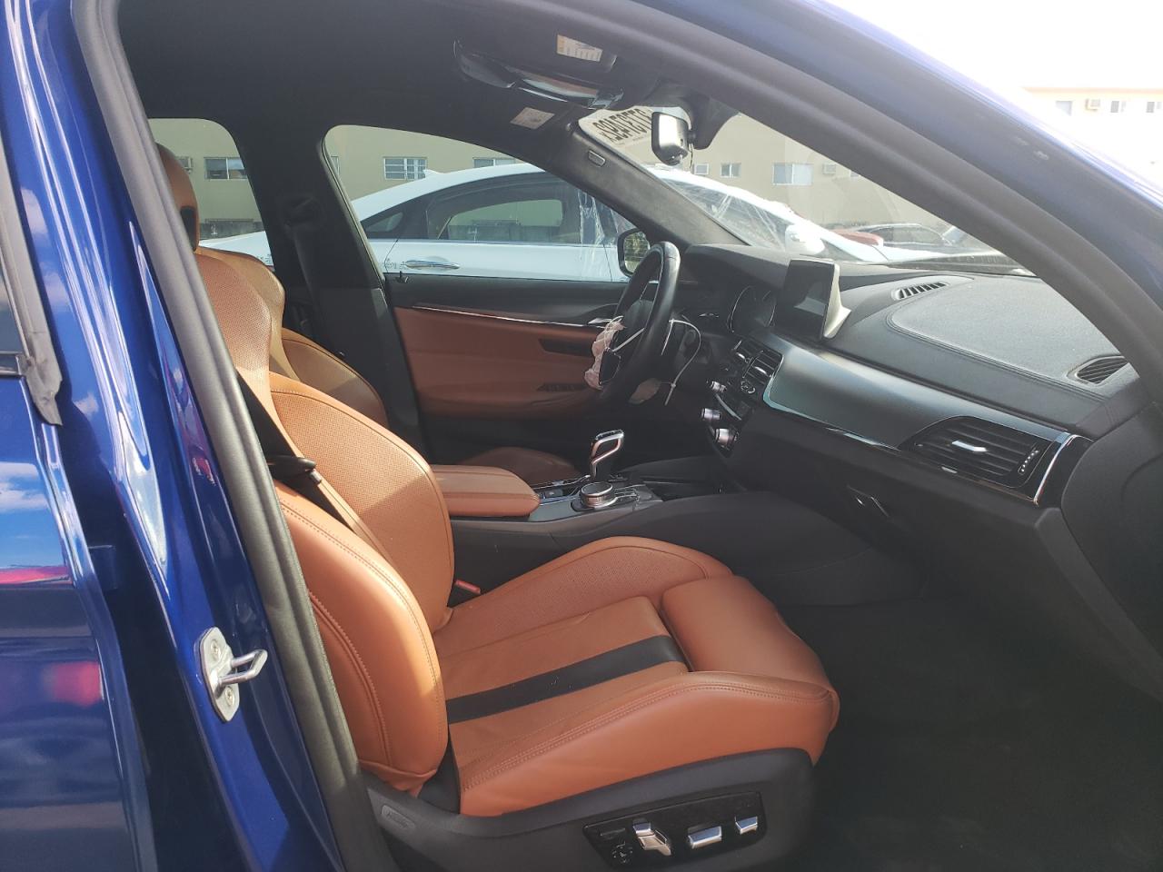 Photo 5 from auction – 2019 BMW M5 with VIN WBSJF0C53KB447271
