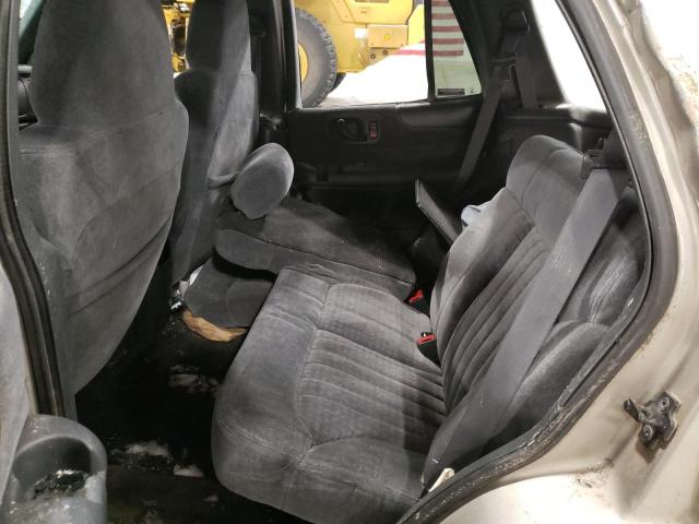 Photo 6 from auction – 2000 CHEVROLET BLAZER with VIN 1GNDT13W4YK203575