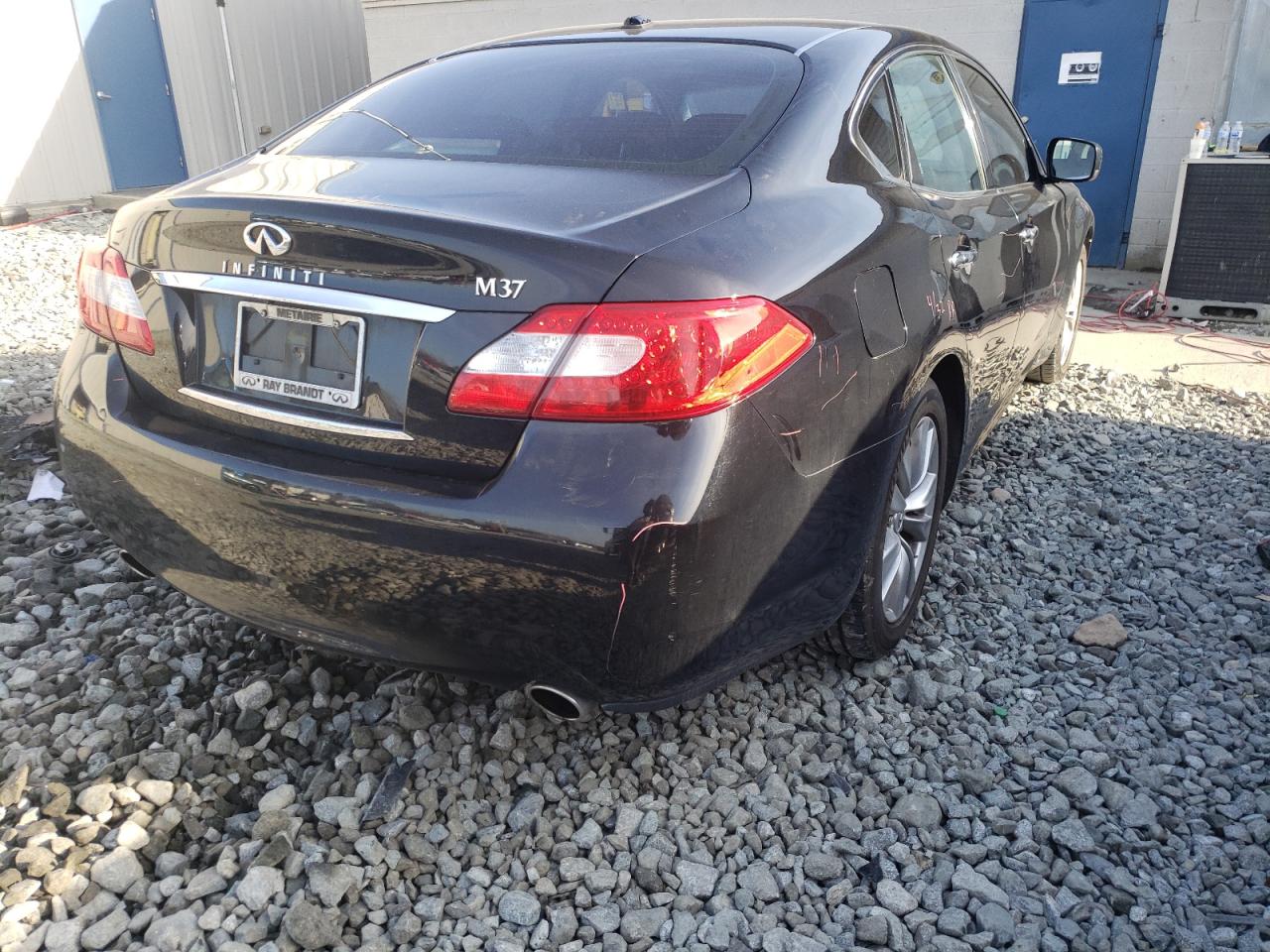 Photo 4 from auction – 2012 INFINITI M37 with VIN JN1BY1AP1CM330040