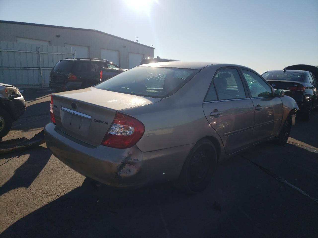 Photo 4 from auction – 2002 TOYOTA CAMRY LE with VIN 4T1BE32K62U005401