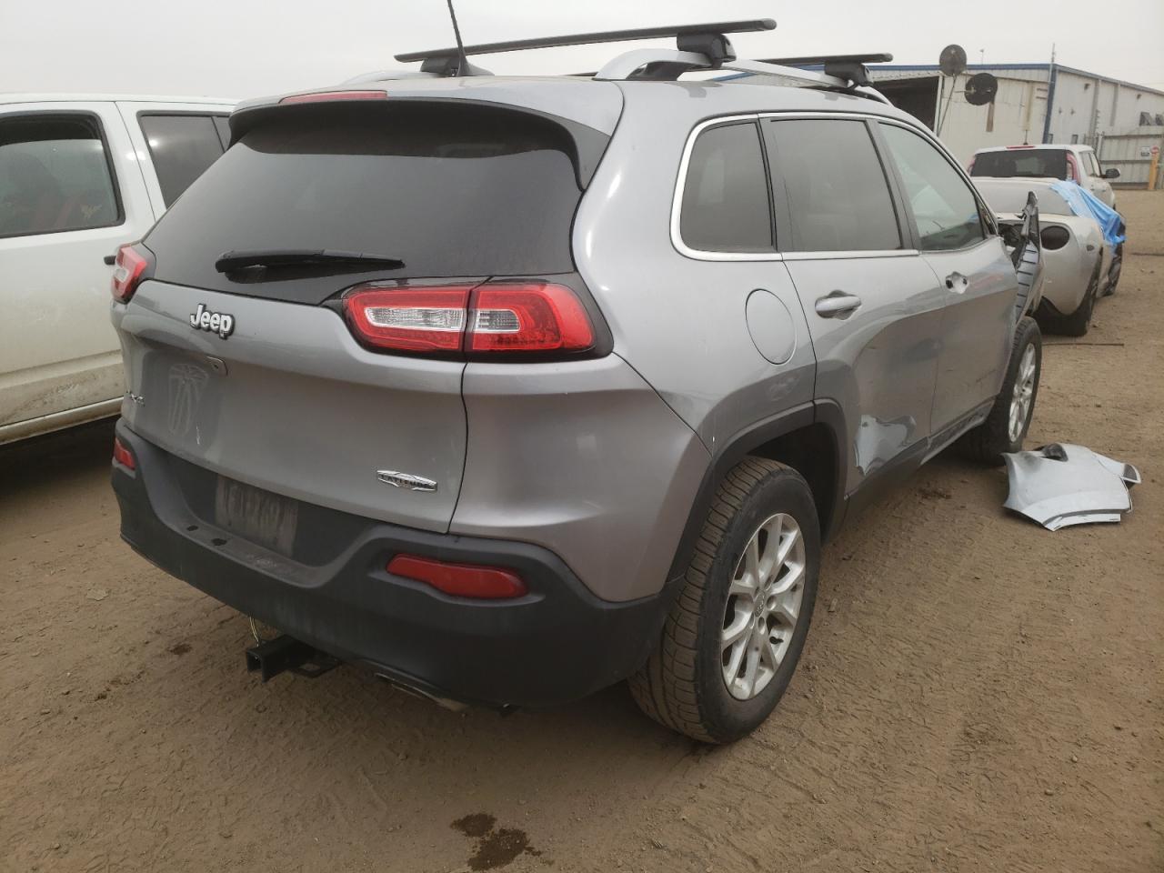Photo 4 from auction – 2017 JEEP CHEROKEE L with VIN 1C4PJMCSXHW556857