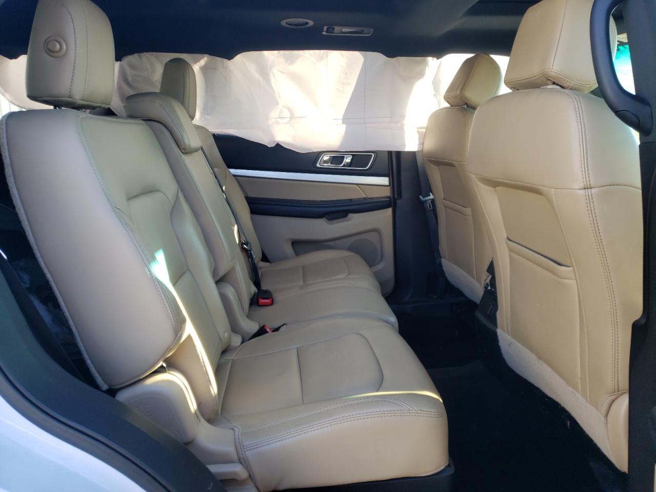 Photo 6 from auction – 2016 FORD EXPLORER X with VIN 1FM5K8D84GGB13705