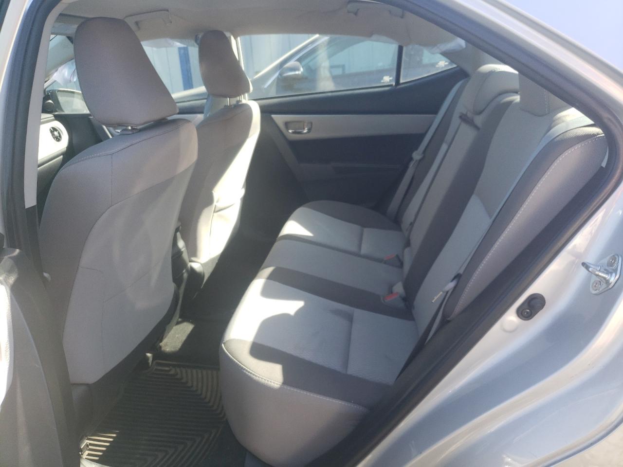 صورة رقم 6 من المزاد - 2017 TOYOTA COROLLA L مع VIN 2T1BURHE2HC858699