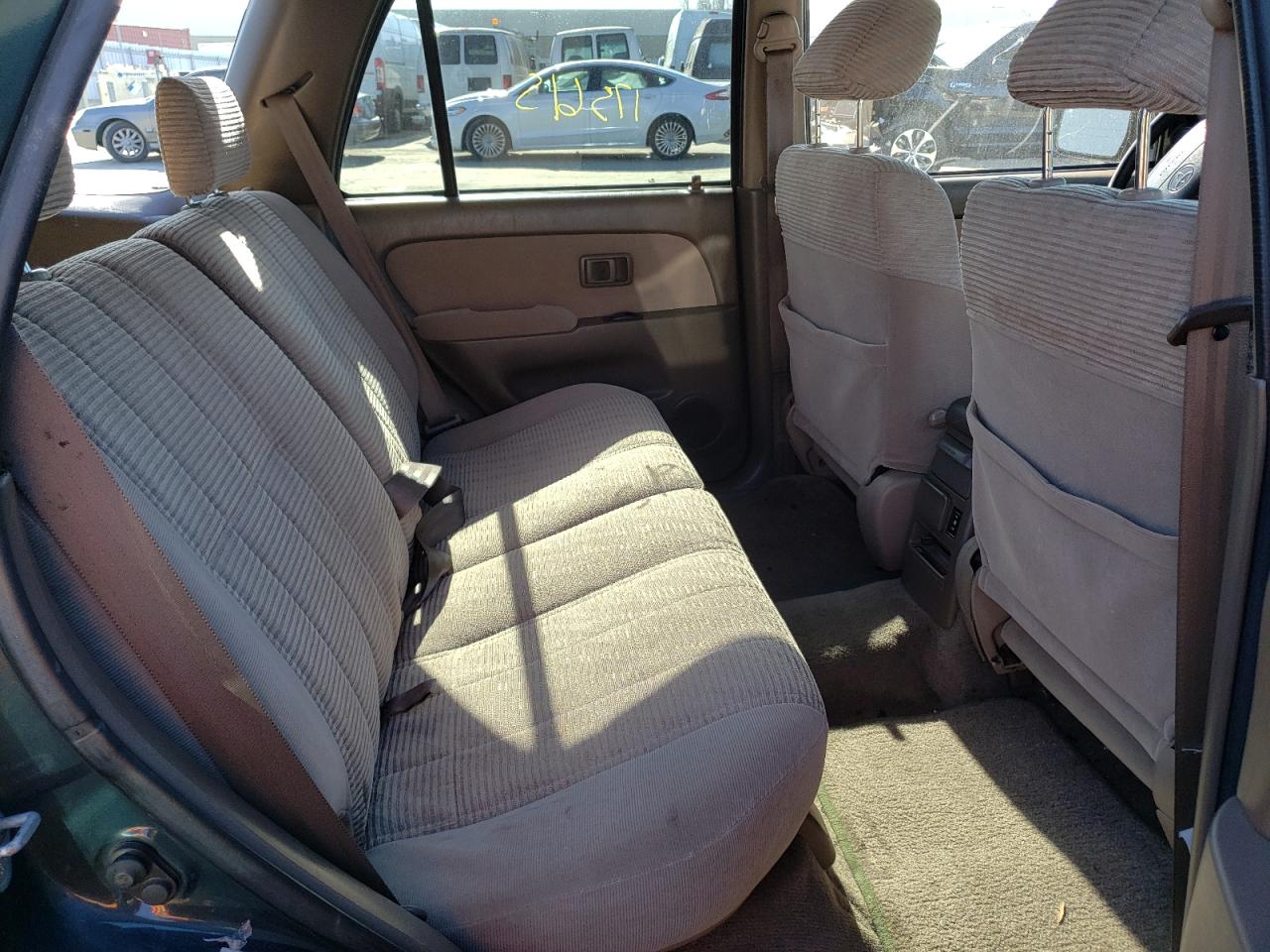 Photo 6 from auction – 1997 TOYOTA 4RUNNER SR with VIN JT3HN86R9V0119072