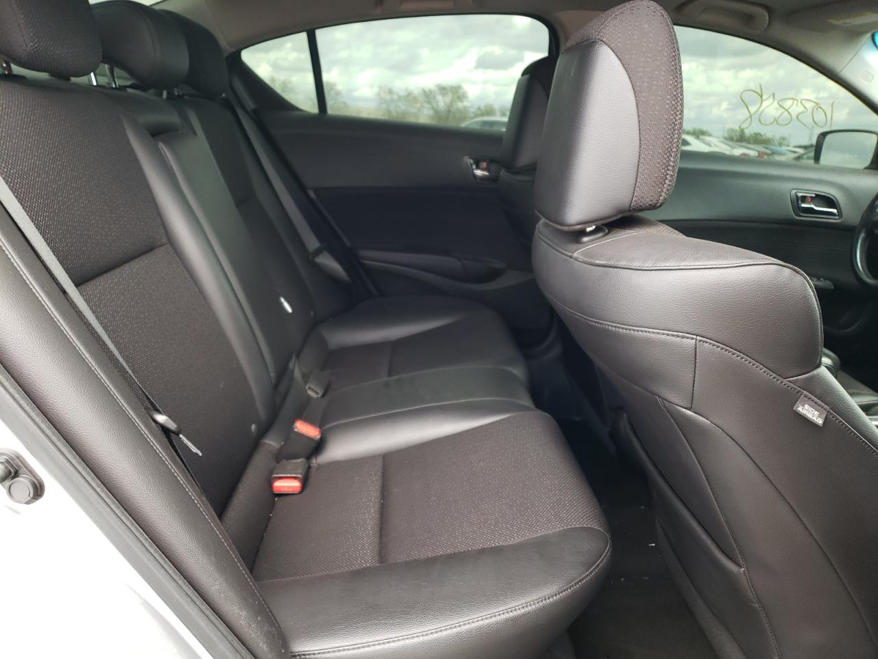 Photo 6 from auction – 2013 ACURA ILX 20 with VIN 19VDE1F31DE010097