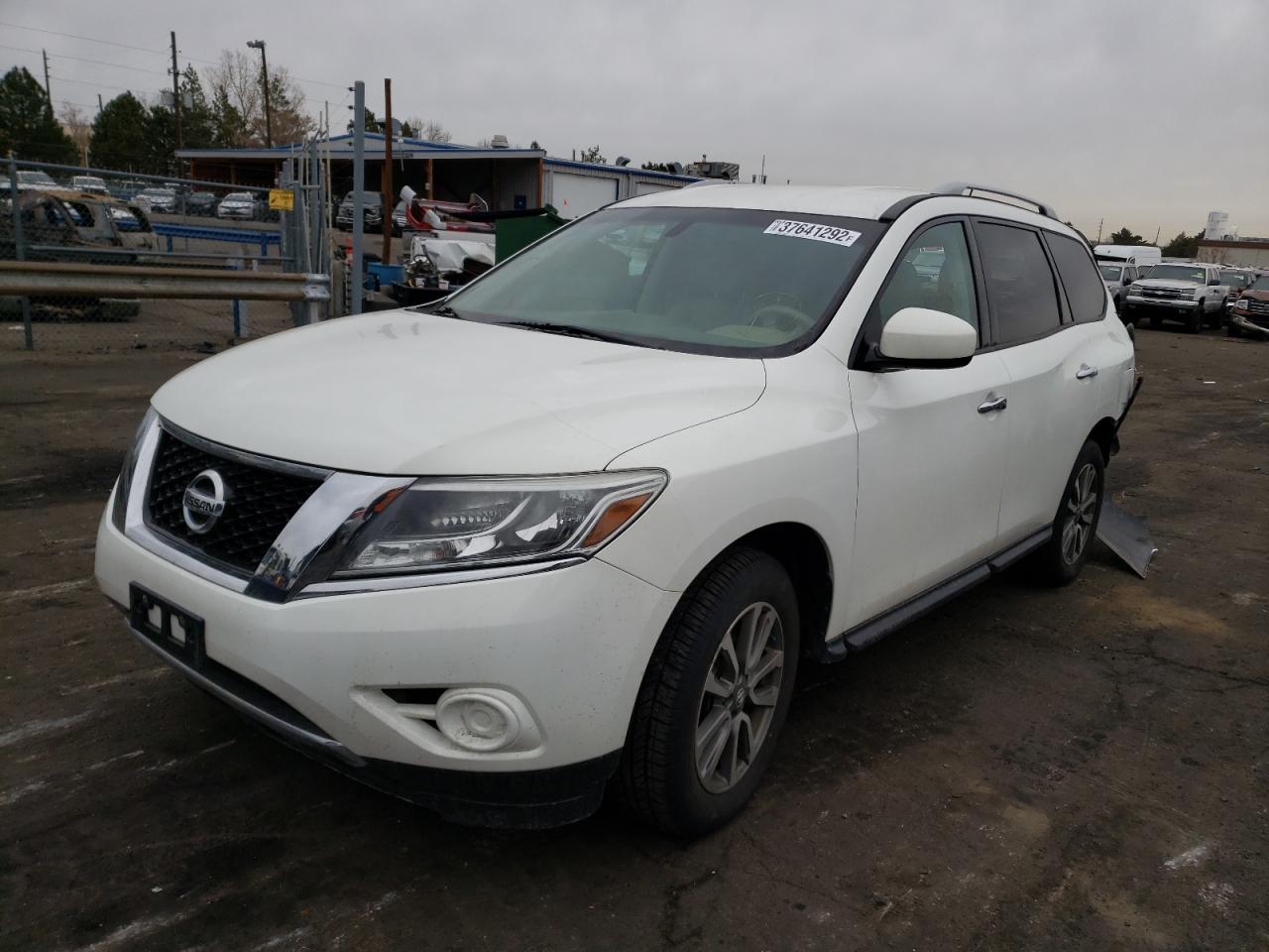 Photo 2 from auction – 2013 NISSAN PATHFINDER with VIN 5N1AR2MM6DC634125