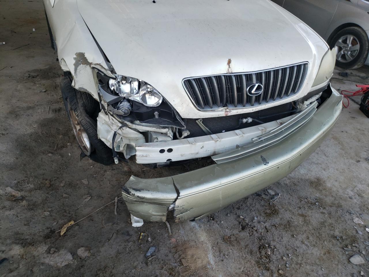 Photo 9 from auction – 2000 LEXUS RX 300 with VIN JT6GF10U4Y0054006