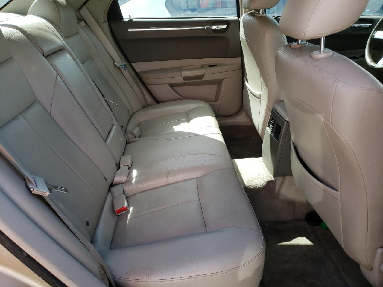 Photo 6 from auction – 2007 CHRYSLER 300 TOURIN with VIN 2C3LA53G97H638788