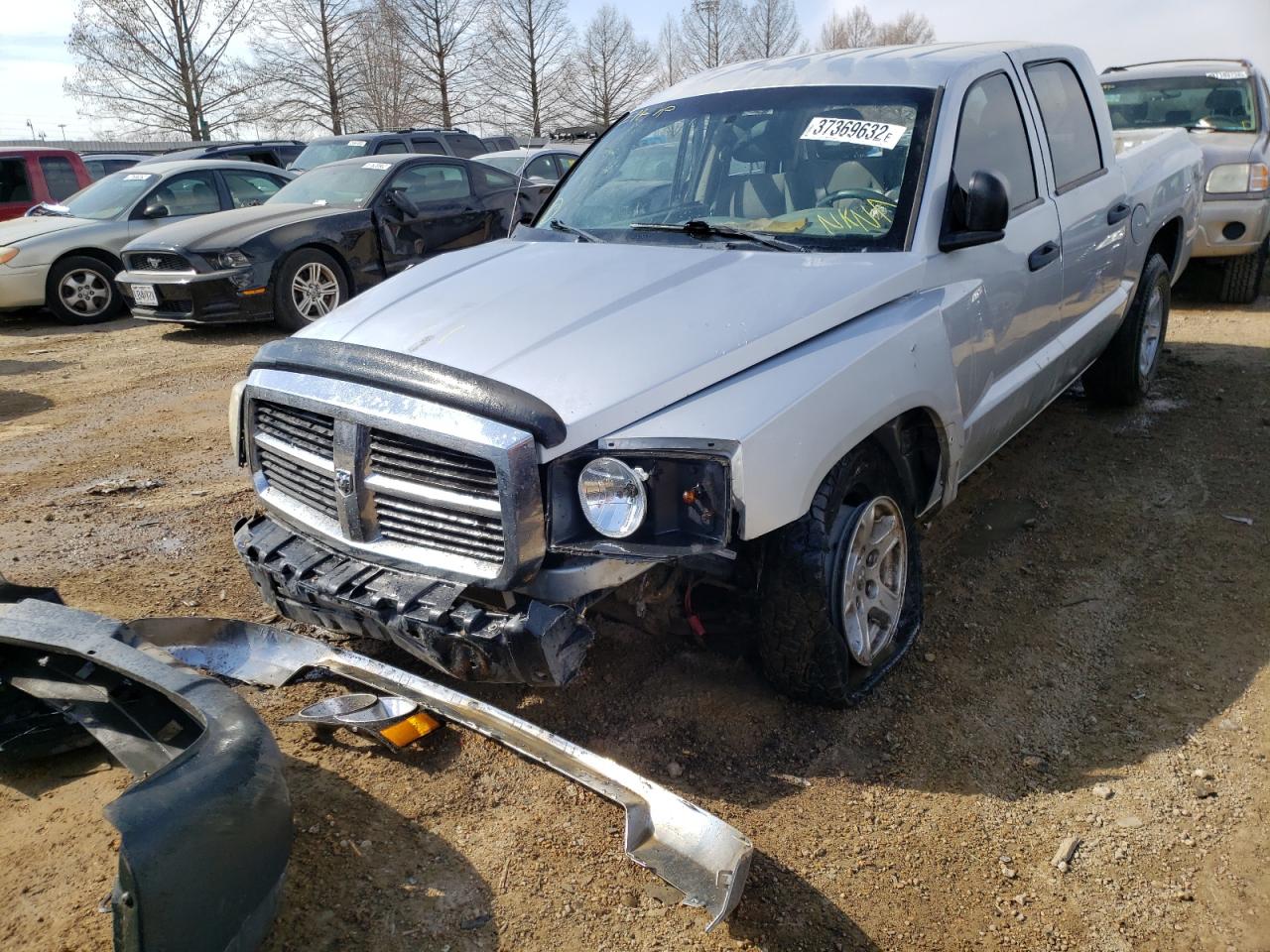 Photo 2 from auction – 2005 DODGE DAKOTA QUA with VIN 1D7HW48N75S248126