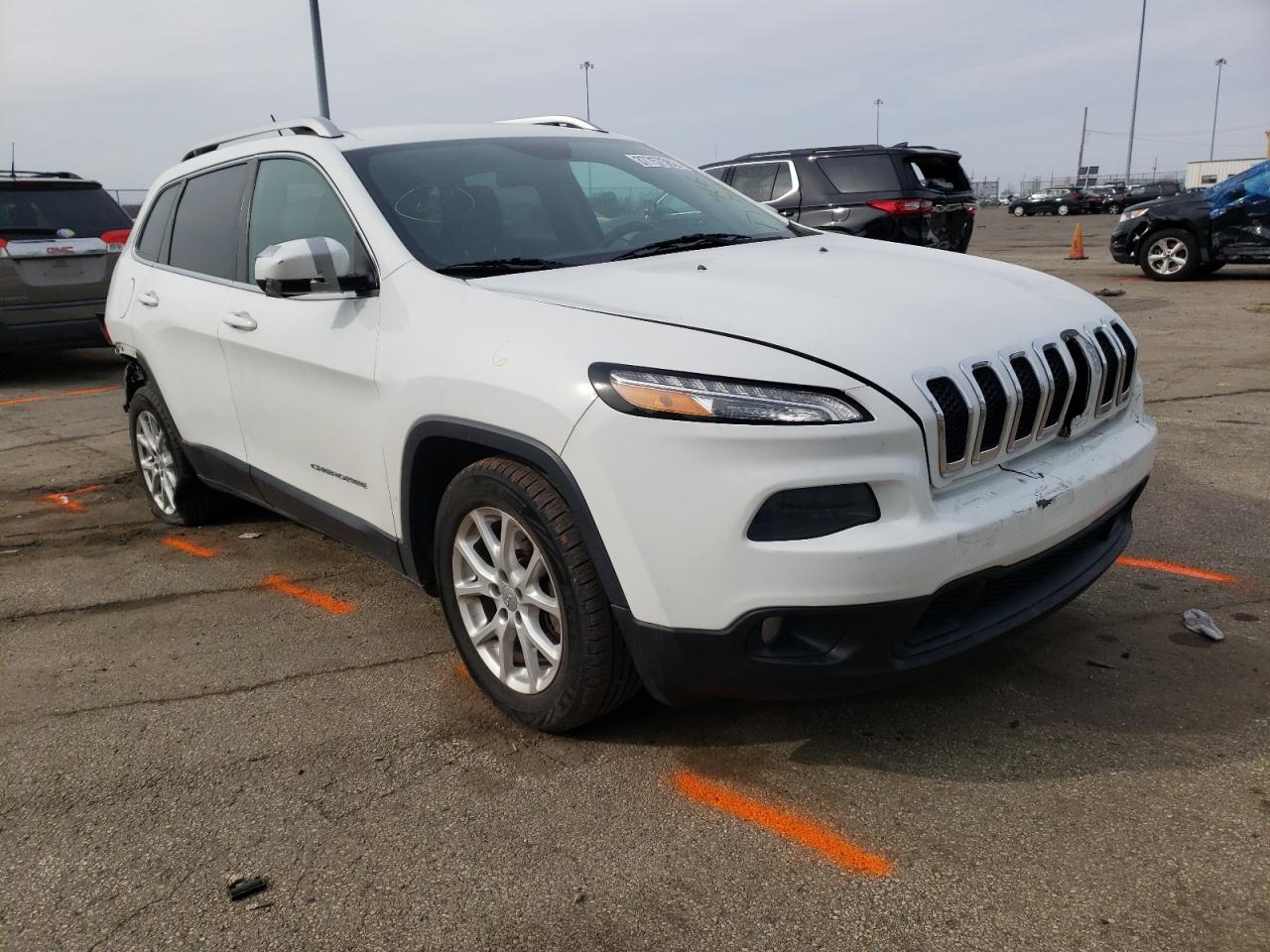 JEEP CHEROKEE L 2015 with VIN 1C4PJLCB5FW766533 - Photo from auction