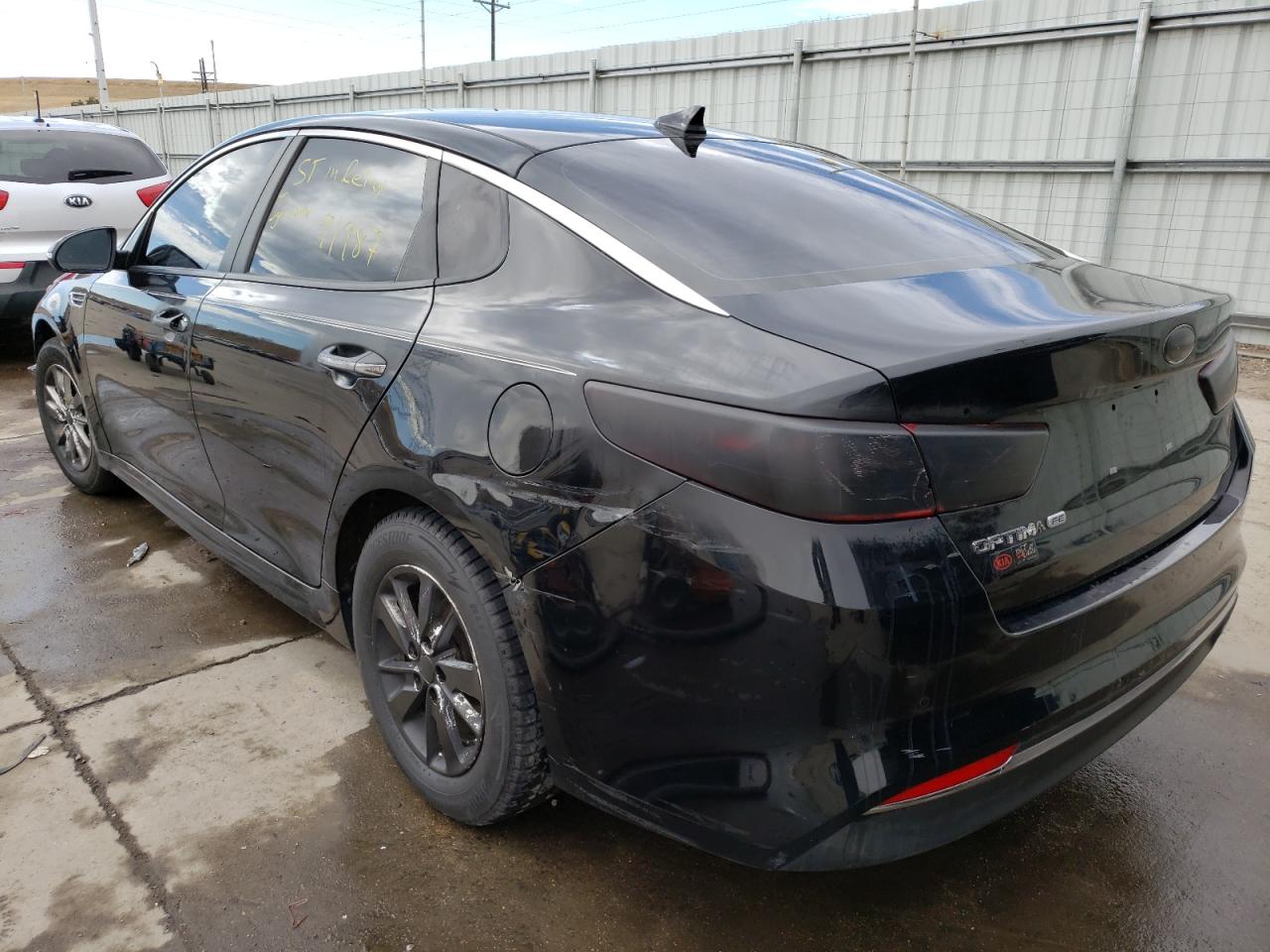 Photo 3 from auction – 2016 KIA OPTIMA LX with VIN 5XXGT4L35GG068192