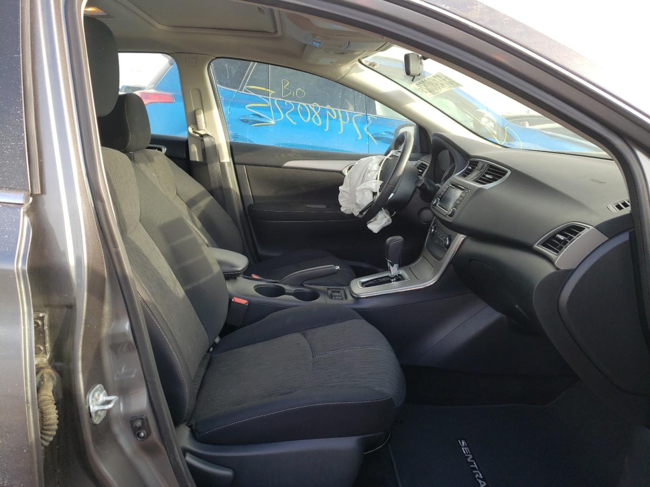 Photo 5 from auction – 2015 NISSAN SENTRA S with VIN 3N1AB7AP5FY370168