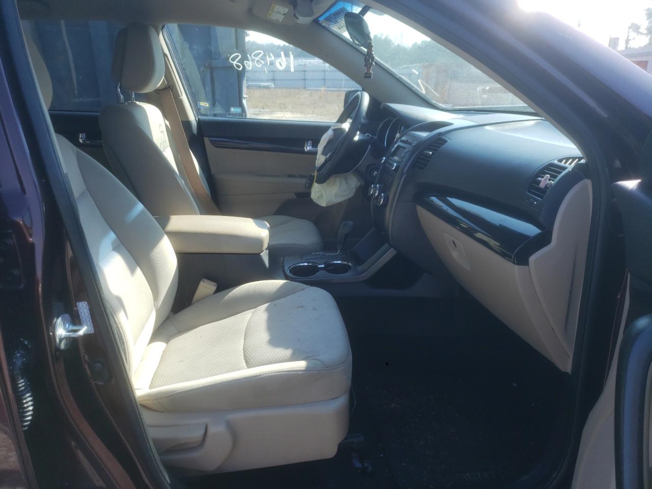 Photo 5 from auction – 2011 KIA SORENTO BA with VIN 5XYKT3A19BG017062