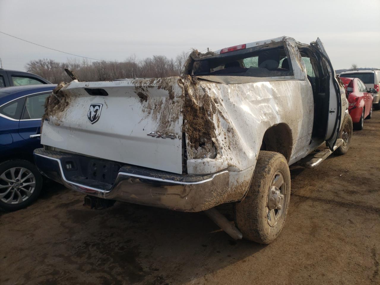 Photo 4 from auction – 2017 RAM 2500 SLT with VIN 3C6UR5DL0HG724861