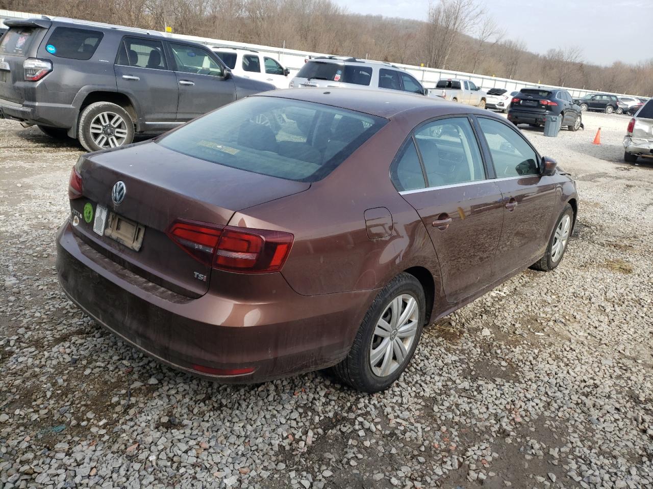 Photo 4 from auction – 2017 VOLKSWAGEN JETTA S with VIN 3VW167AJ7HM382620