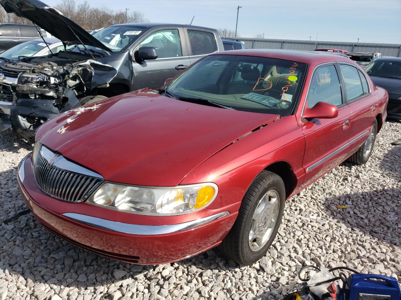 Photo 2 from auction – 1999 LINCOLN CONTINENTA with VIN 1LNHM97V2XY715995