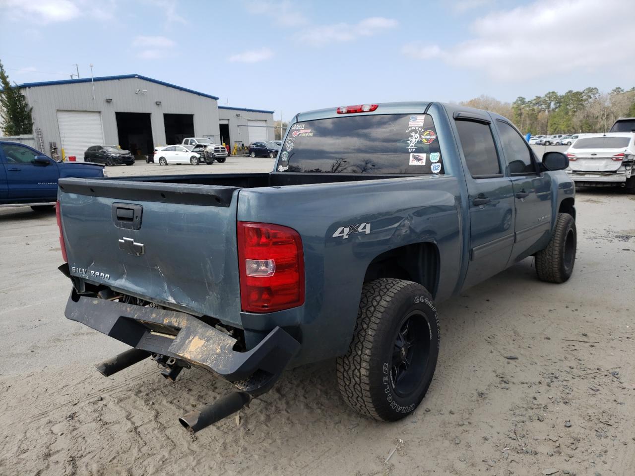 Photo 4 from auction – 2010 CHEVROLET SILVERADO with VIN 3GCXKUEJXAG102906