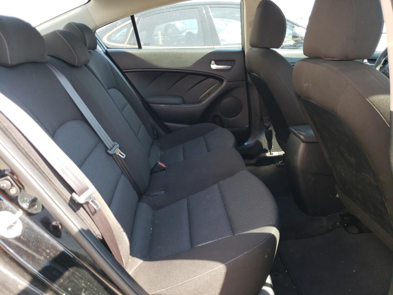 Photo 6 from auction – 2017 KIA FORTE LX with VIN 3KPFK4A77HE133445