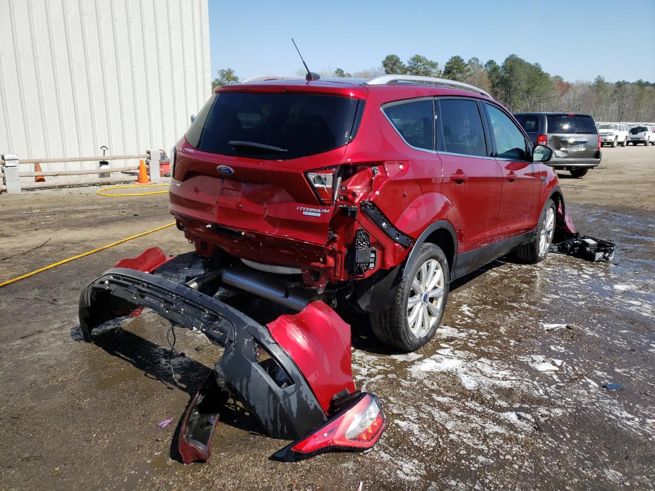 صورة رقم 4 من المزاد - 2017 FORD ESCAPE TIT مع VIN 1FMCU0JD8HUC72282