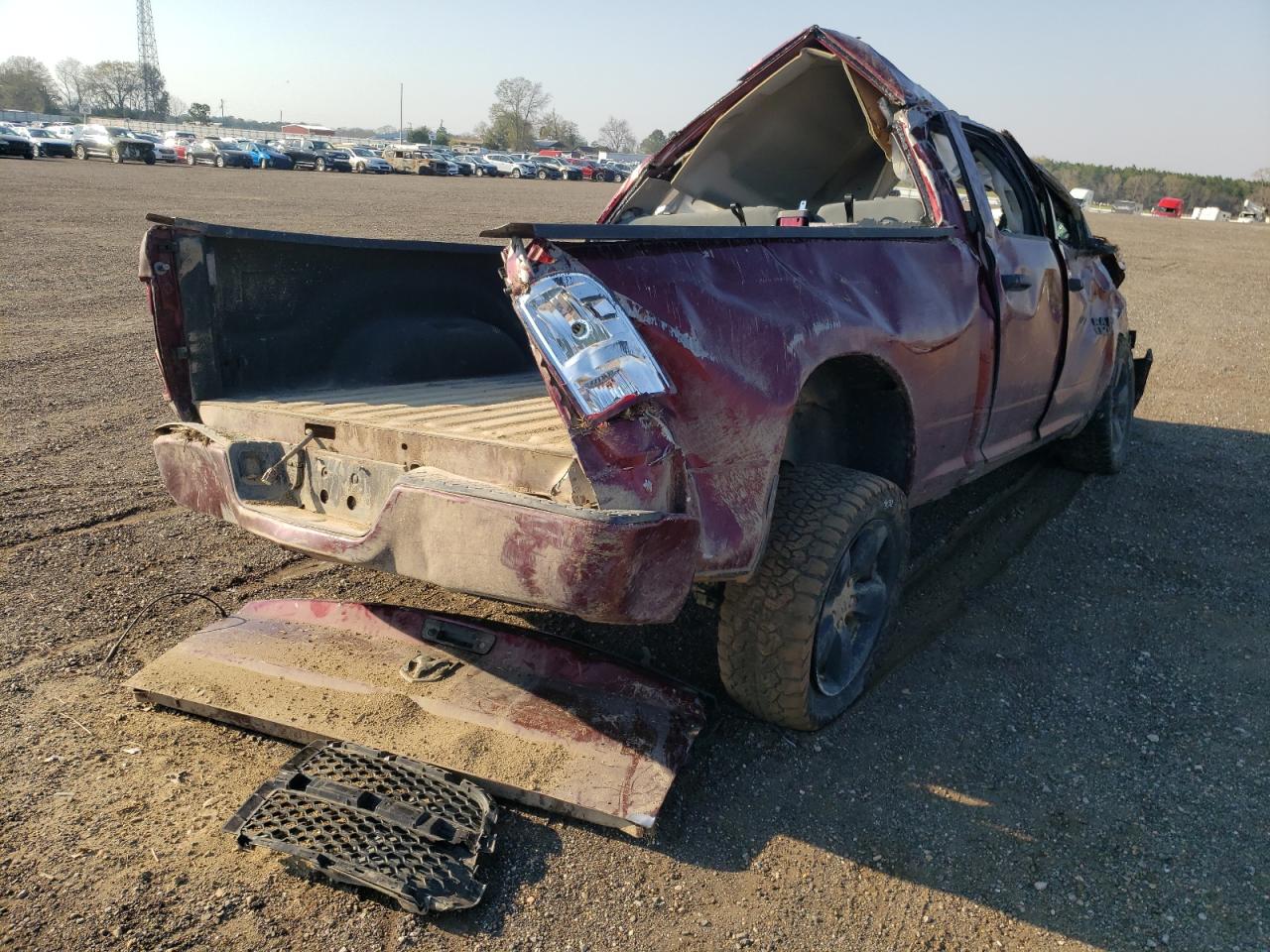 Photo 4 from auction – 2018 RAM 1500 ST with VIN 1C6RR6FG1JS245035