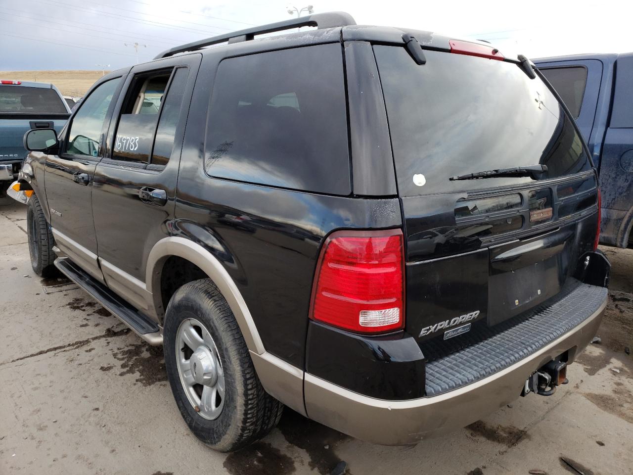Photo 3 from auction – 2002 FORD EXPLORER E with VIN 1FMDU74WX2ZC66195